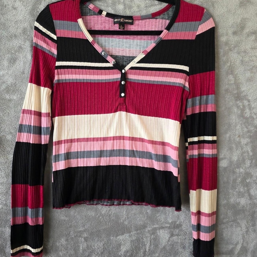 Almost Famous Y2K/90s Style Ribbed Henley Top-Striped Size L